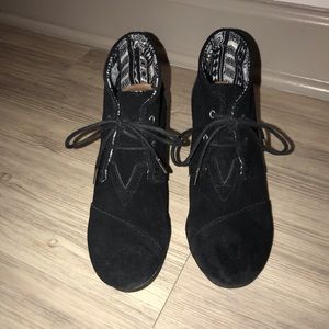 Black Size 9 Tom Wedges